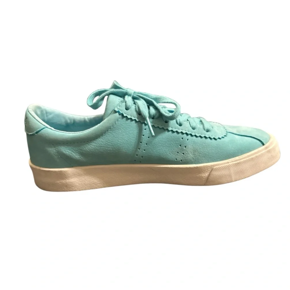 Superga 2843 Clubs in a light blue color. Unisex W 8 M 6.5